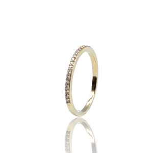 Alliancering i gult guld med diamanter