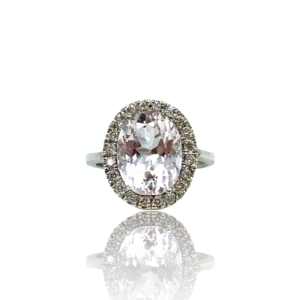 Ring med morganite og diamanter