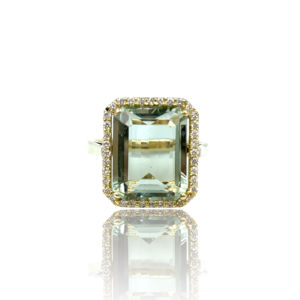 Ring med grøn ametyst og diamanter