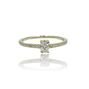 Ring i gult guld med diamanter