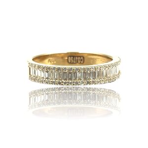 Ring i rosa guld med diamanter