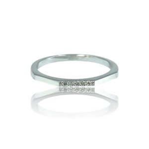 Alliancering i hvidguld med diamanter