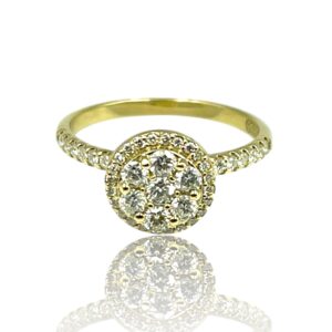 Ring i gult guld med diamanter