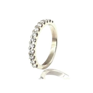 Alliancering i hvidguld med diamanter
